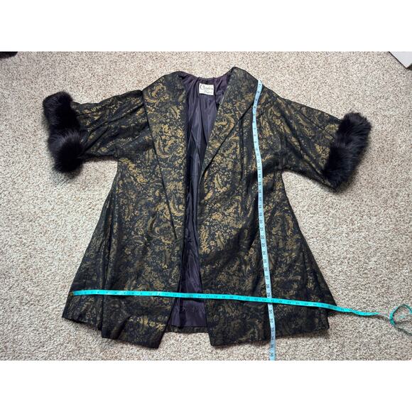 VINTAGE Gold & Black Brocade CLARALURA CALIFORNIA, FUR TRIMMED jacket - Picture 4 of 16